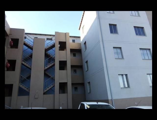 2 BEDROOM PROPERTY TO RENT IN FLEURHOF